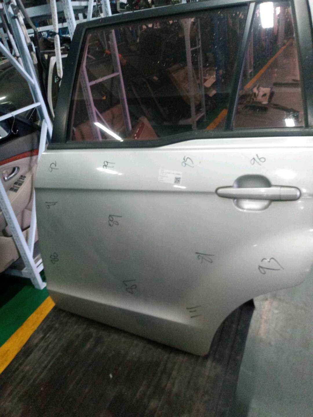 PA1073010M1 后门壳（左）