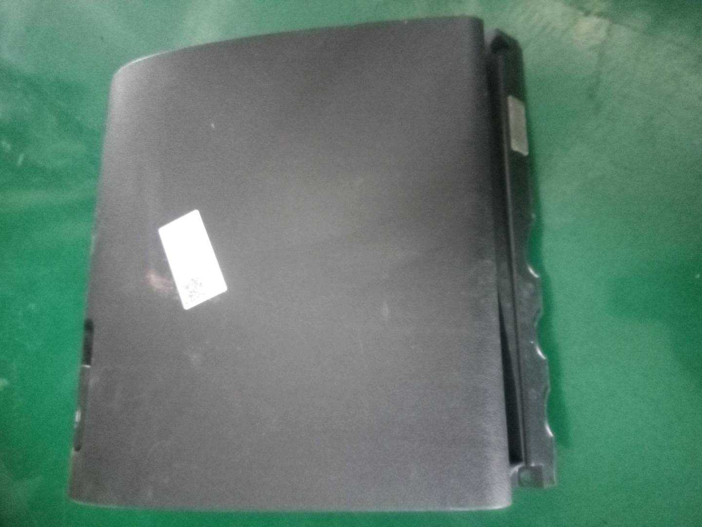 5M1857114E82V 仪表台杂物箱