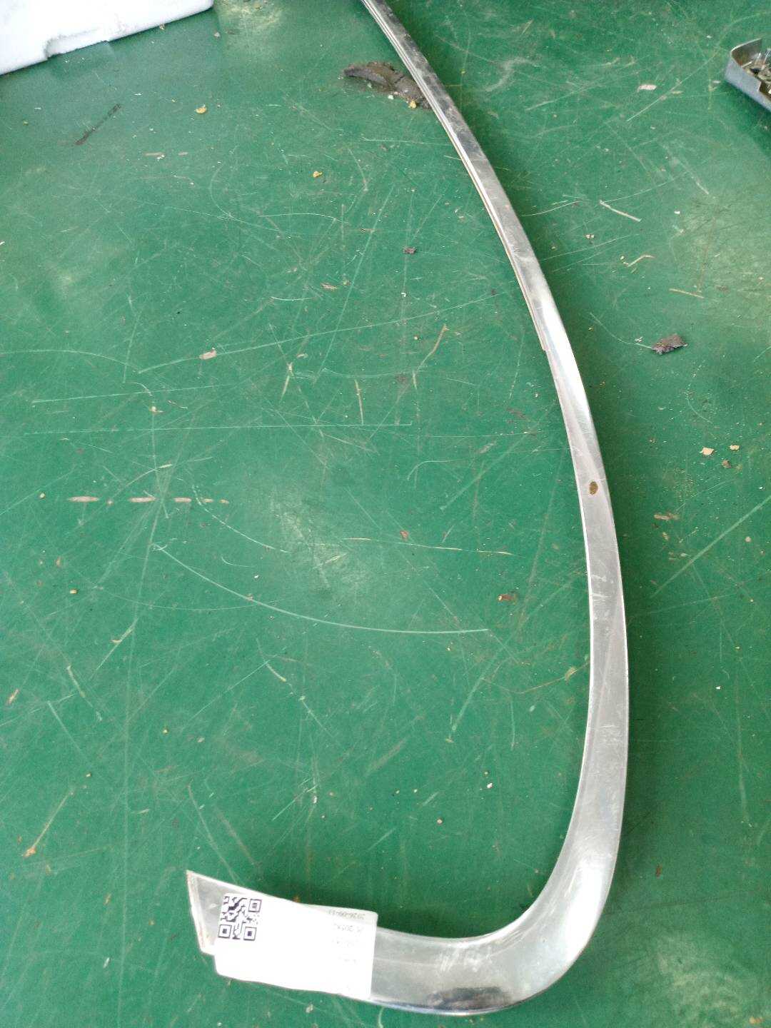 51357381423 后门玻璃压条(左外)
