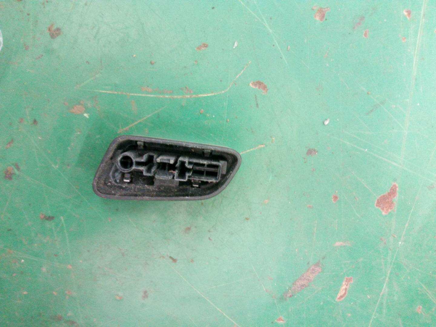 8KD959818 副驾驶员座椅靠背调整按钮