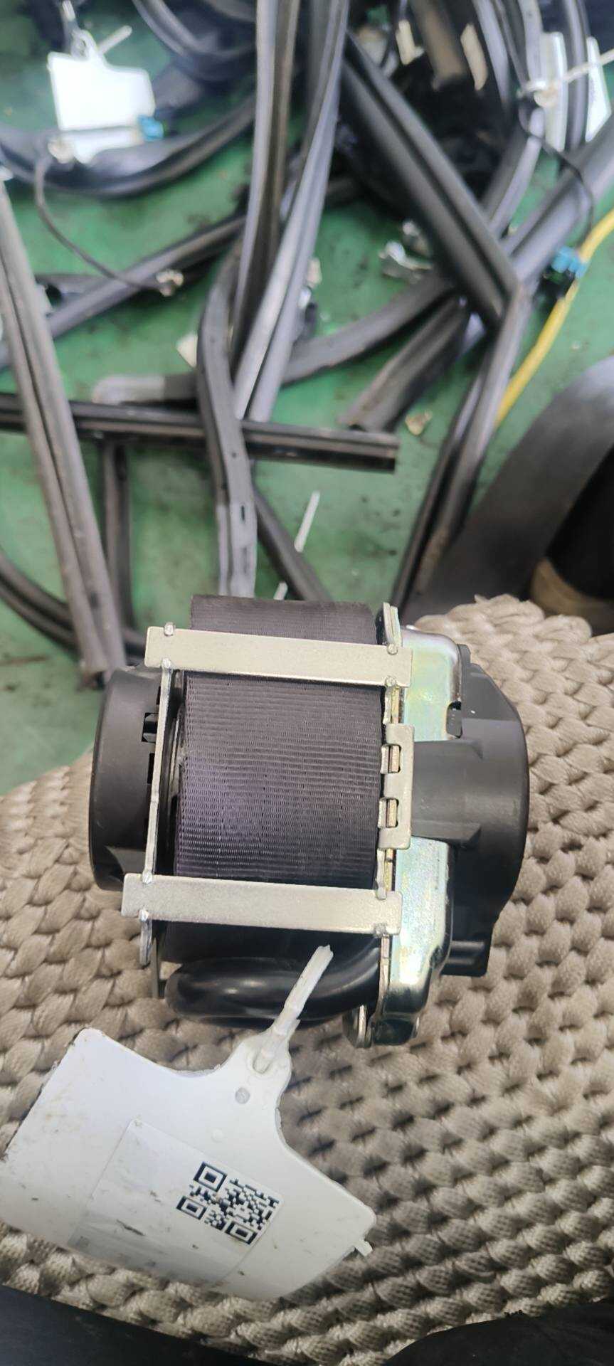 98054733XX 副驾驶员座椅安全带