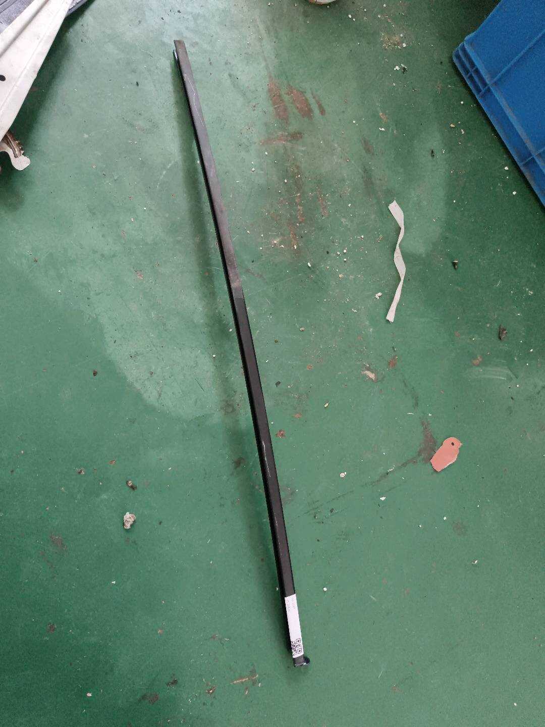 6740760050 后门玻璃导轨(右后)