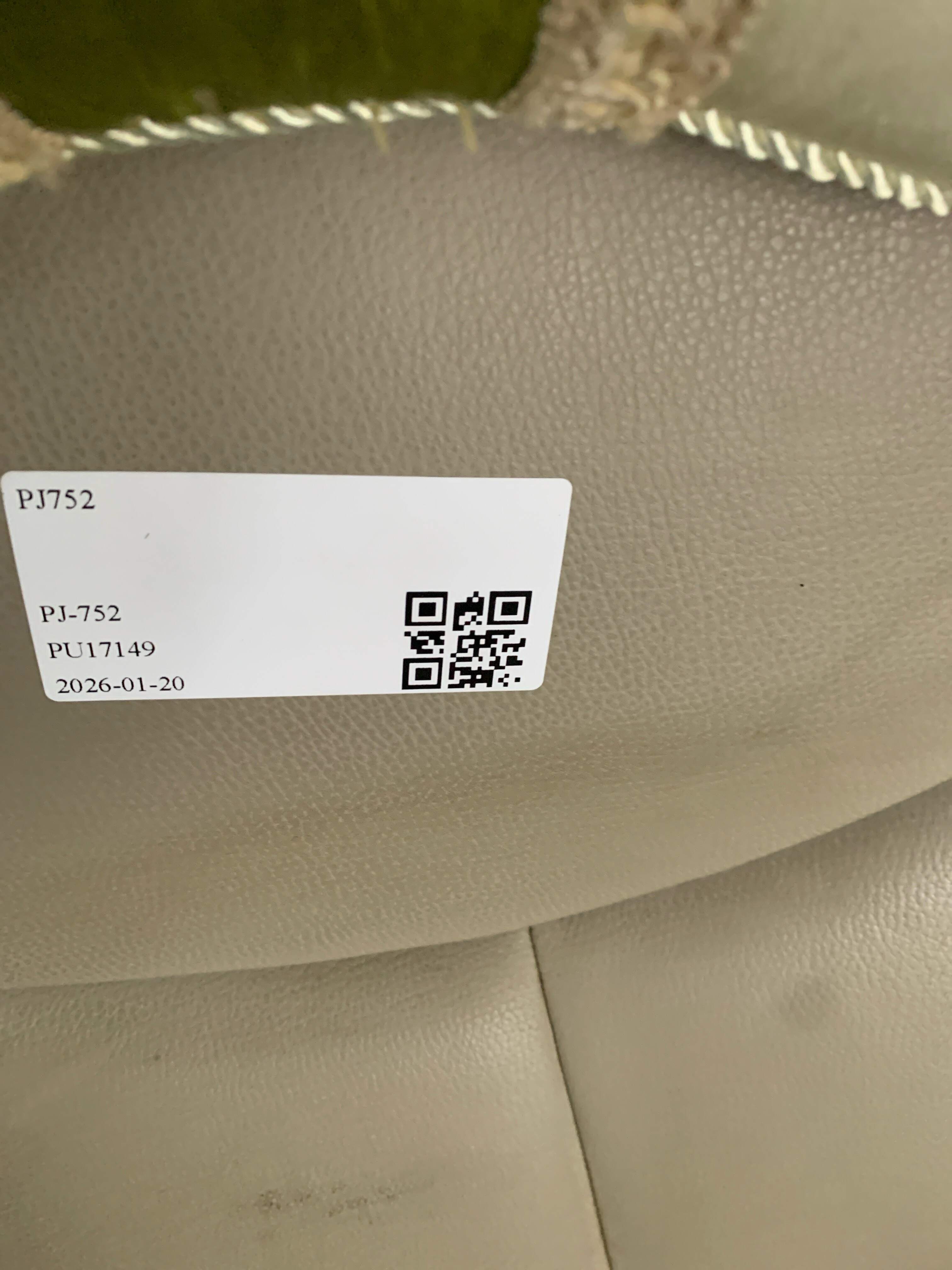 FA0357150F56 驾驶员座椅总成