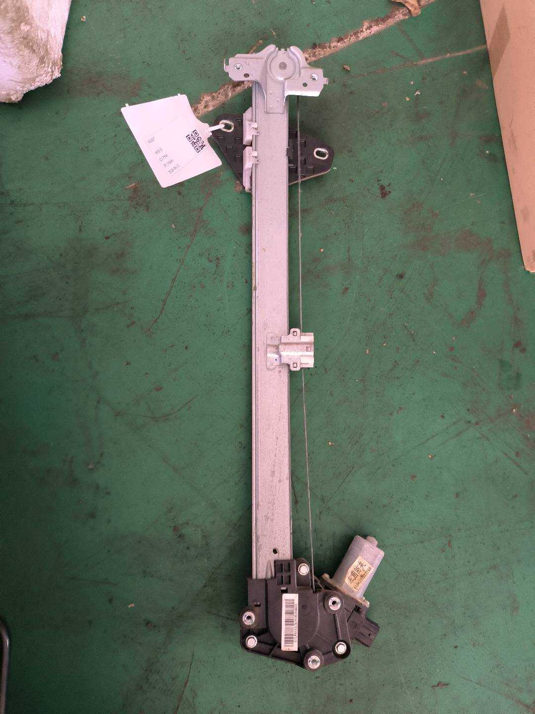 6104300XKZ16C 左前门玻璃升降器总成
