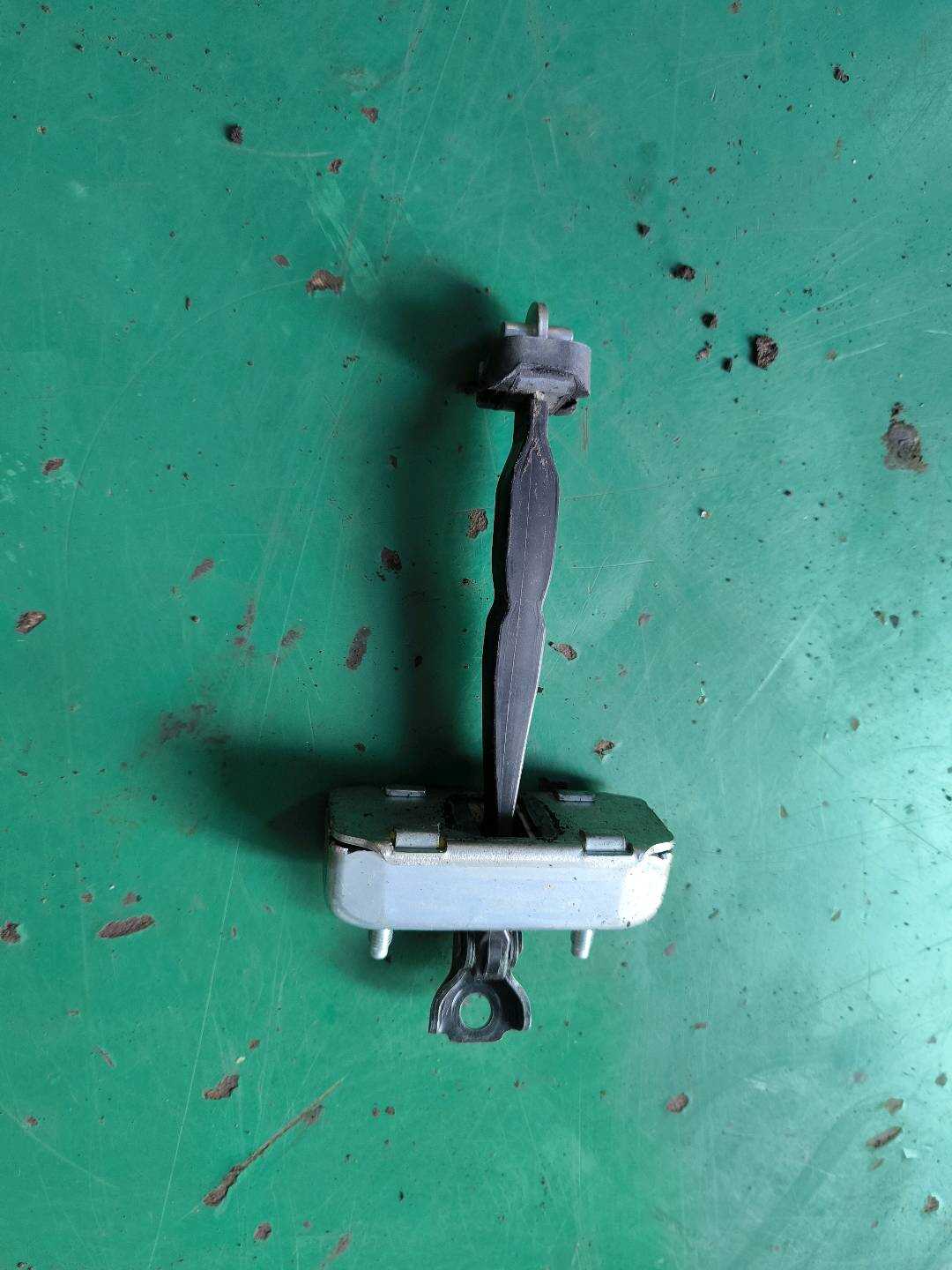 6863033140 Rear Door Check Strap, Right