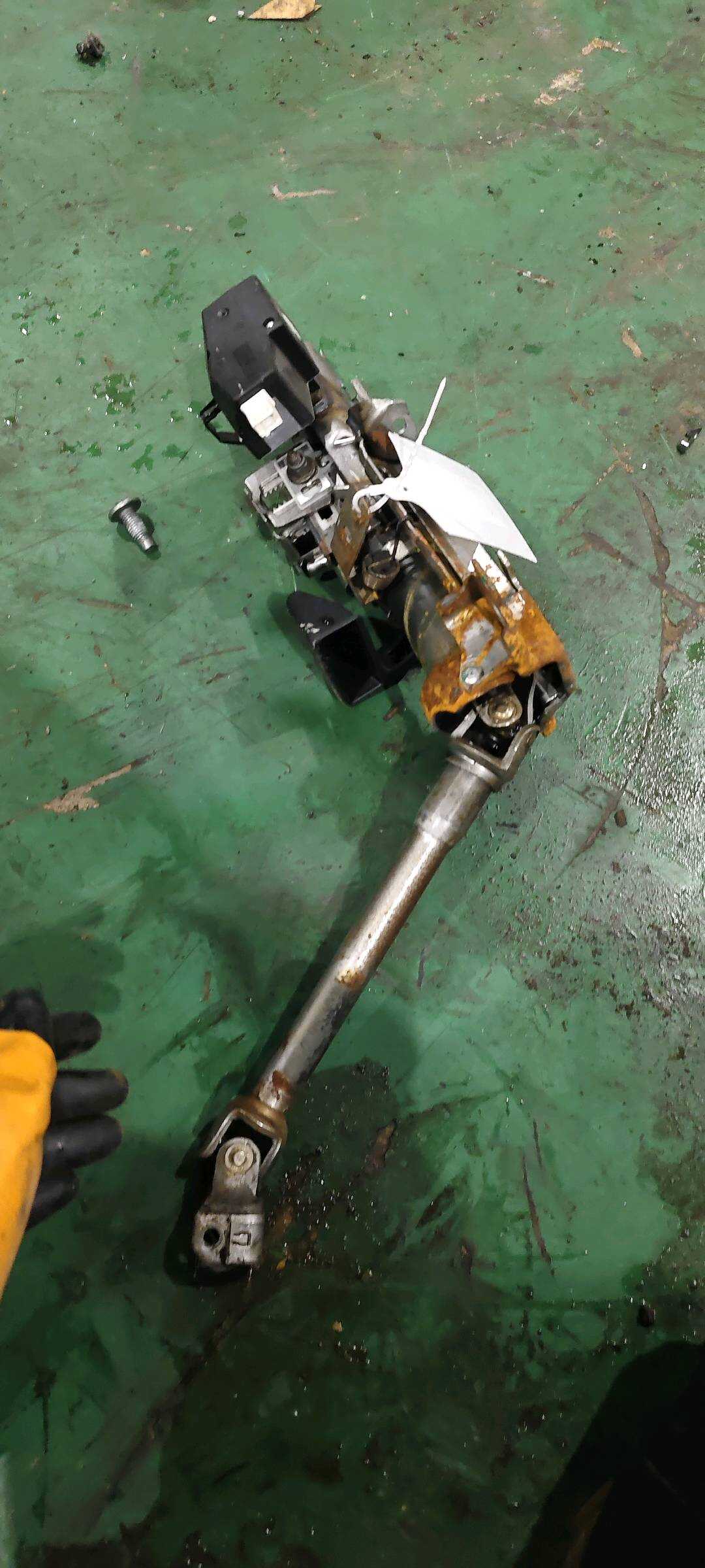 YL004048ZD 转向管柱