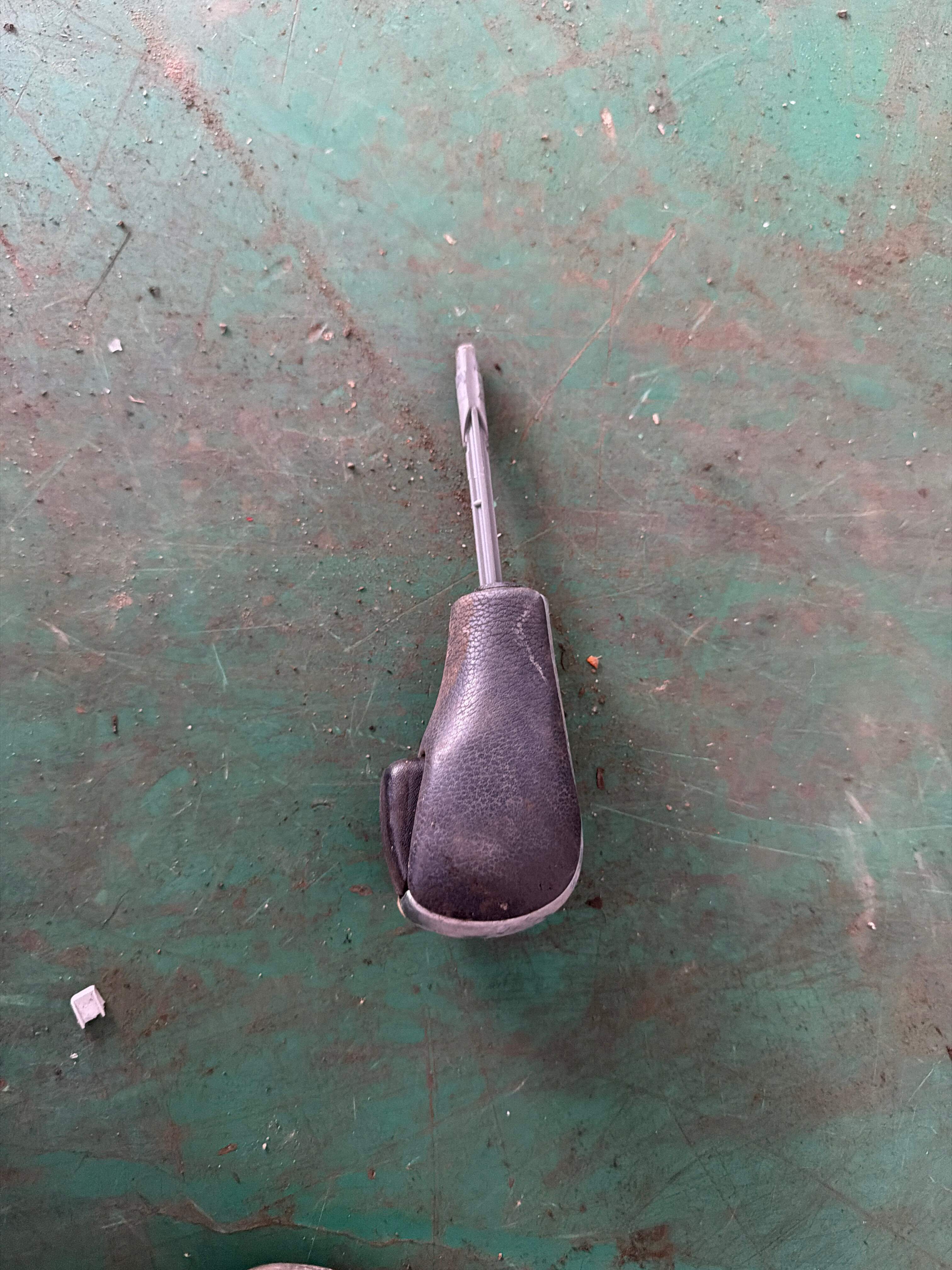 25167537992 变速器换档杆手柄