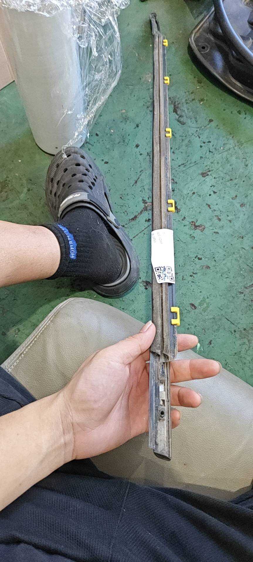 83220B3000 后门玻璃压条（右外）