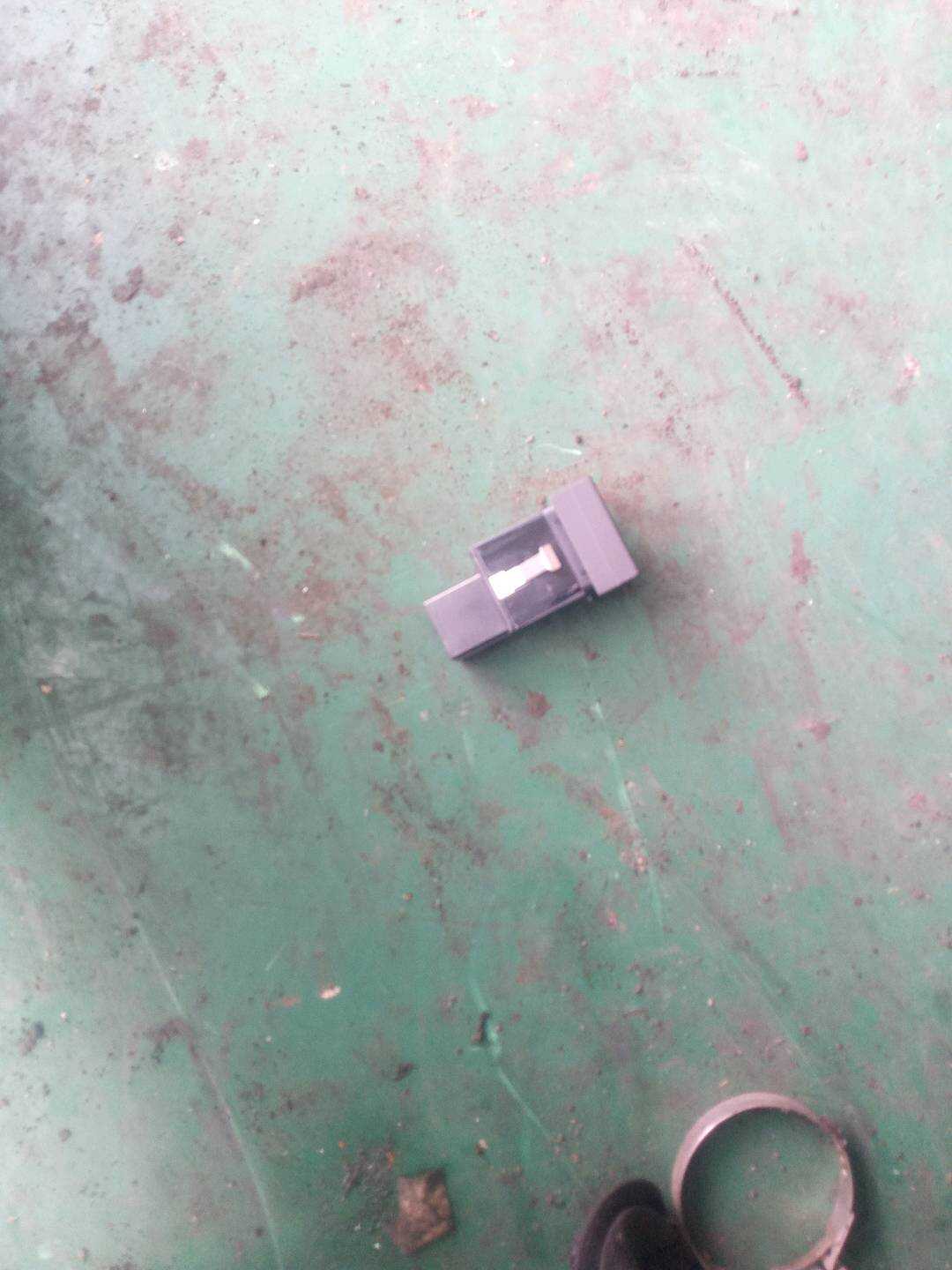 L8UD927134 开关,用于电控行车稳定系统 -ESP