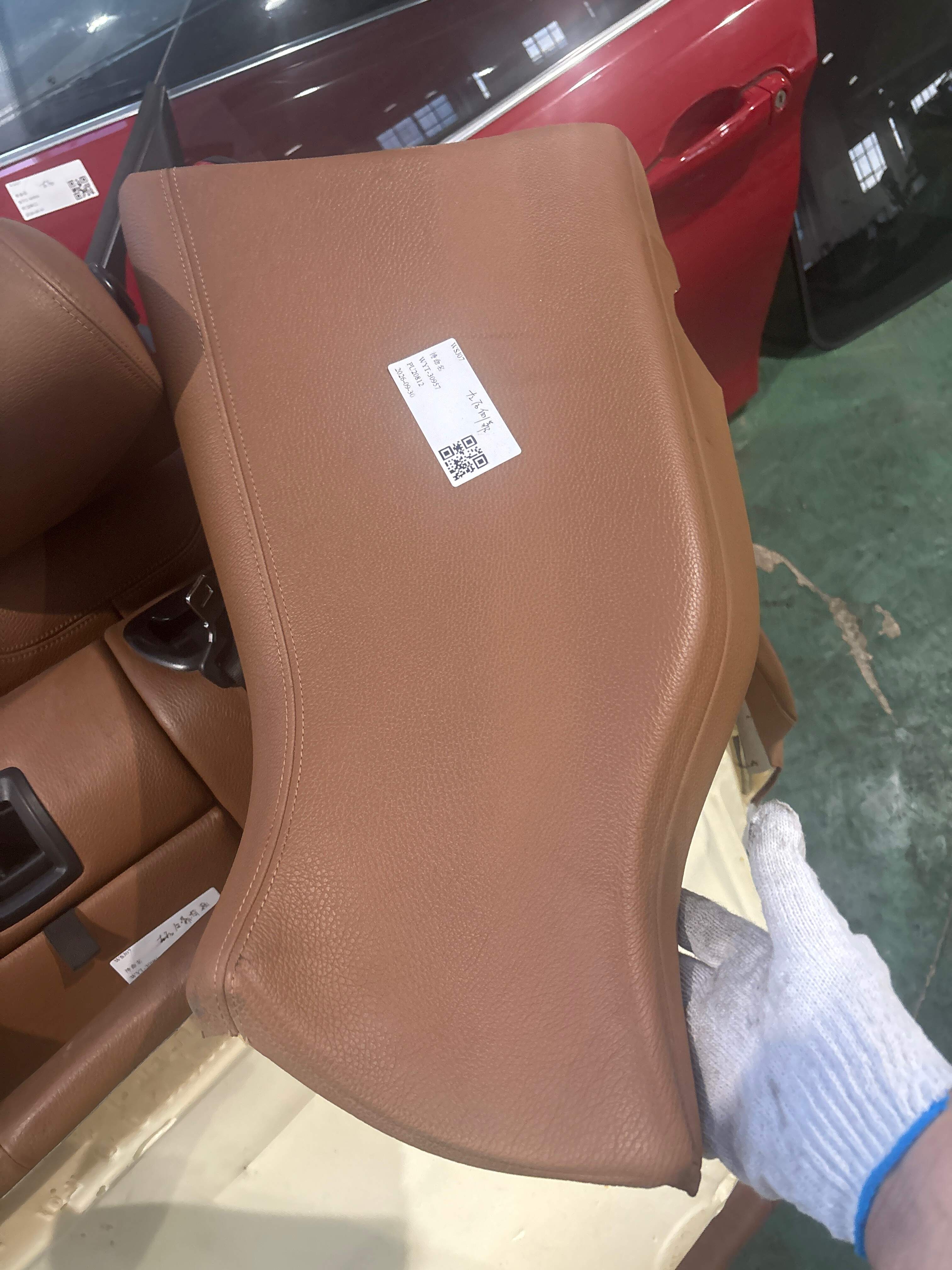 52207347529 后座椅侧靠背(左)
