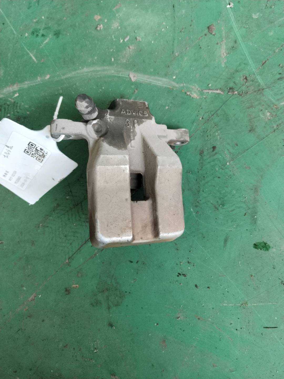4785033210 后制动分泵(左)