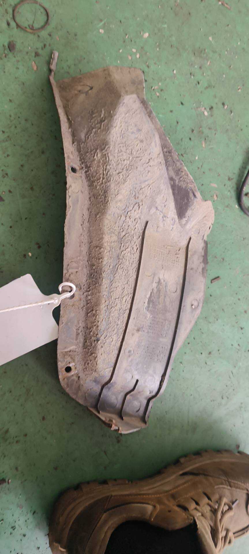 5481812 Rear Fender Liner, Left