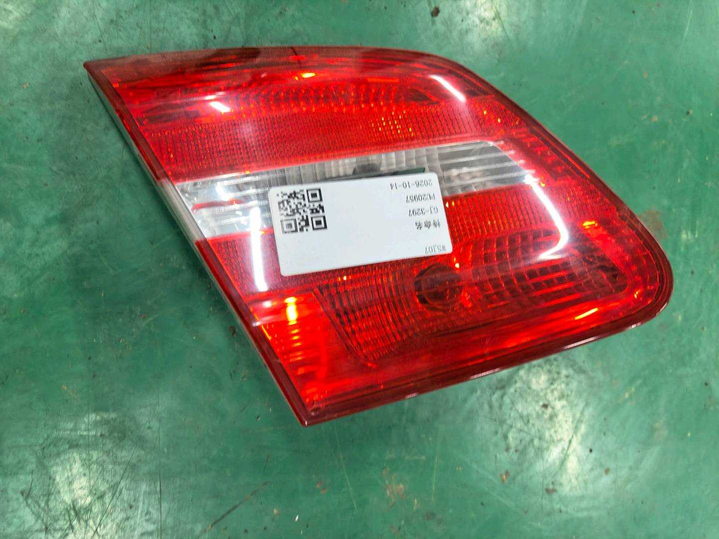 A2468200764 内尾灯（左）