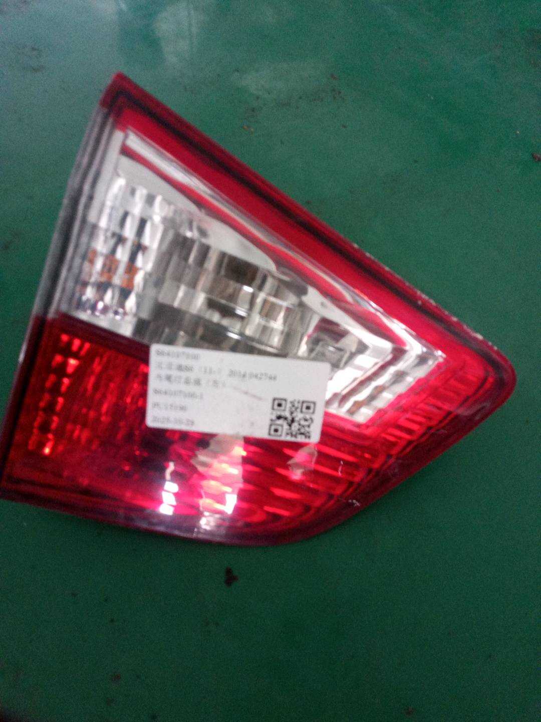 S64107100 内尾灯总成（左）