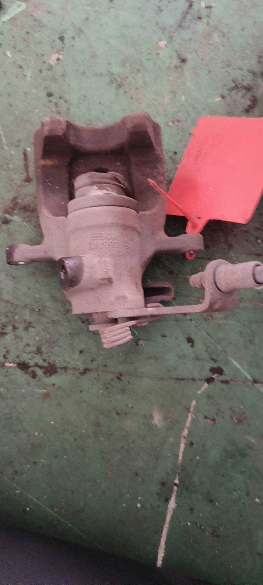 4401Q0 Rear Brake Caliper, Left