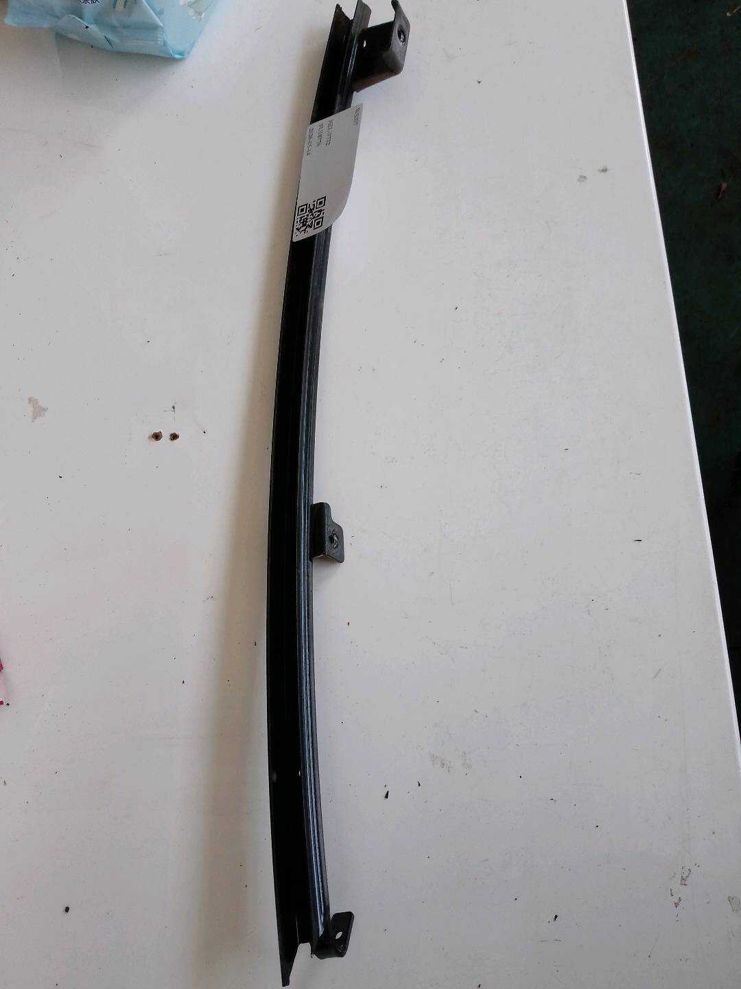 5081003200 左后车门玻璃后导轨