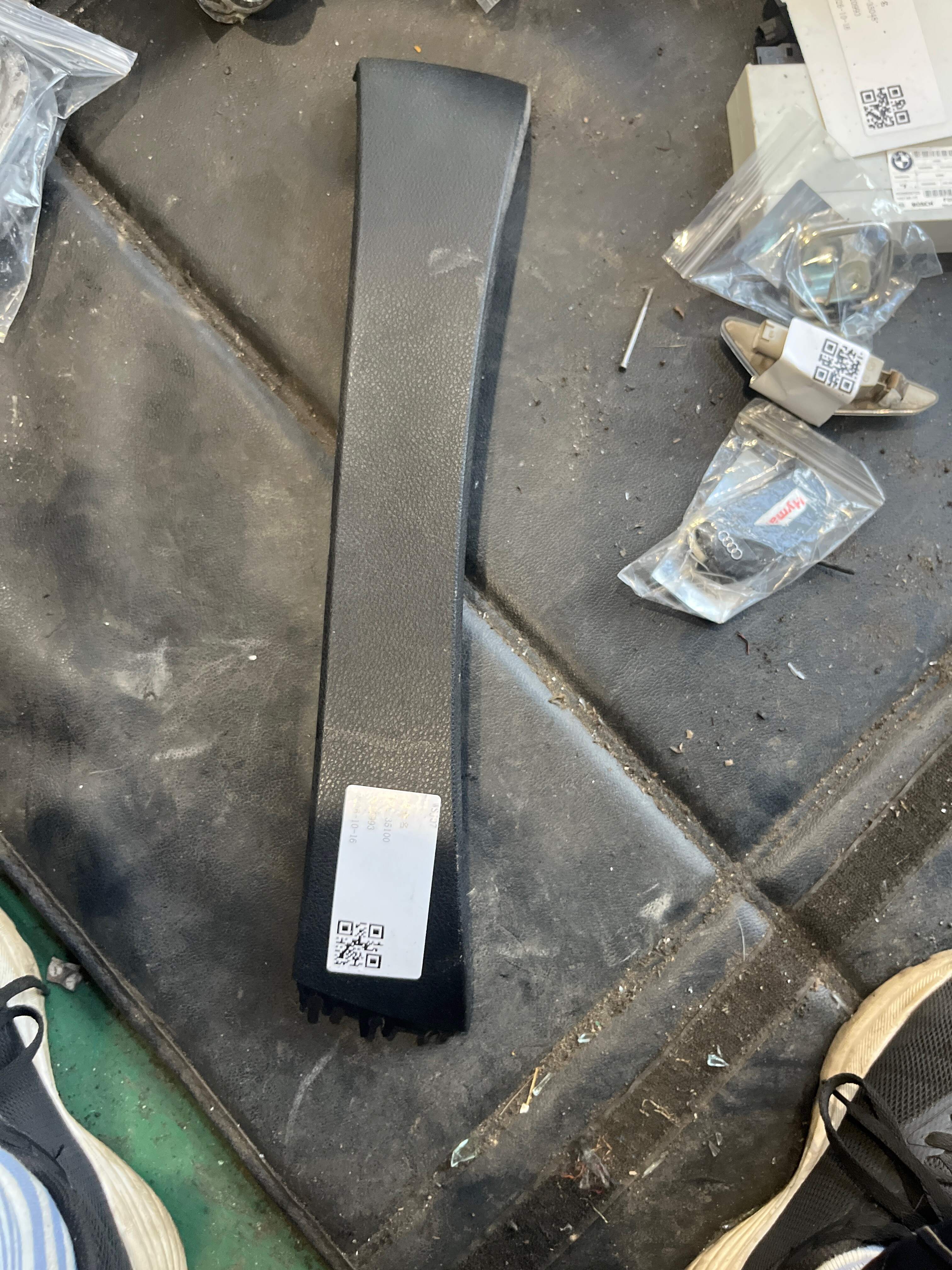 52109168229 Driver Seat Front Trim, Upper