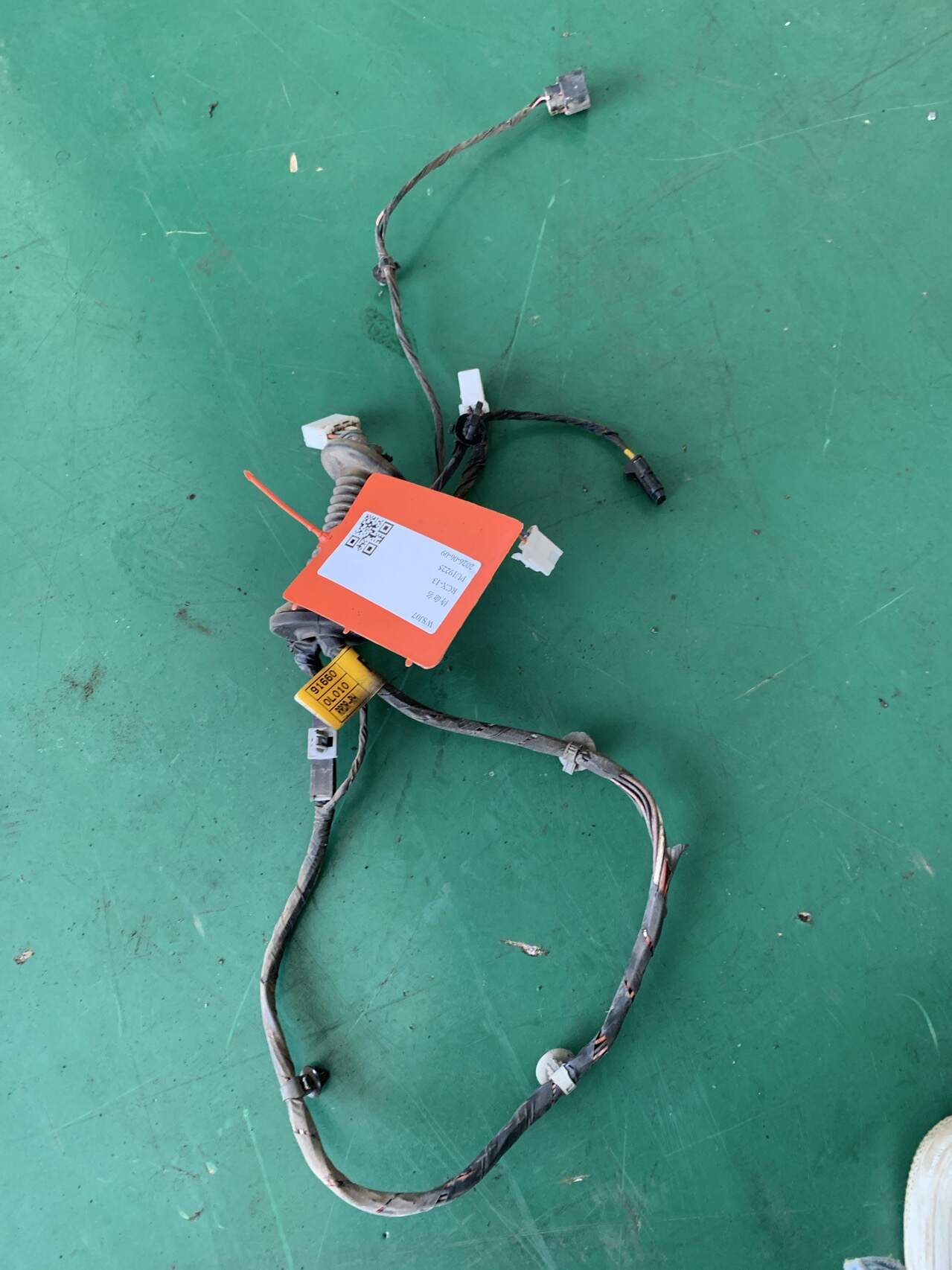 916600L010 后门线束（右）