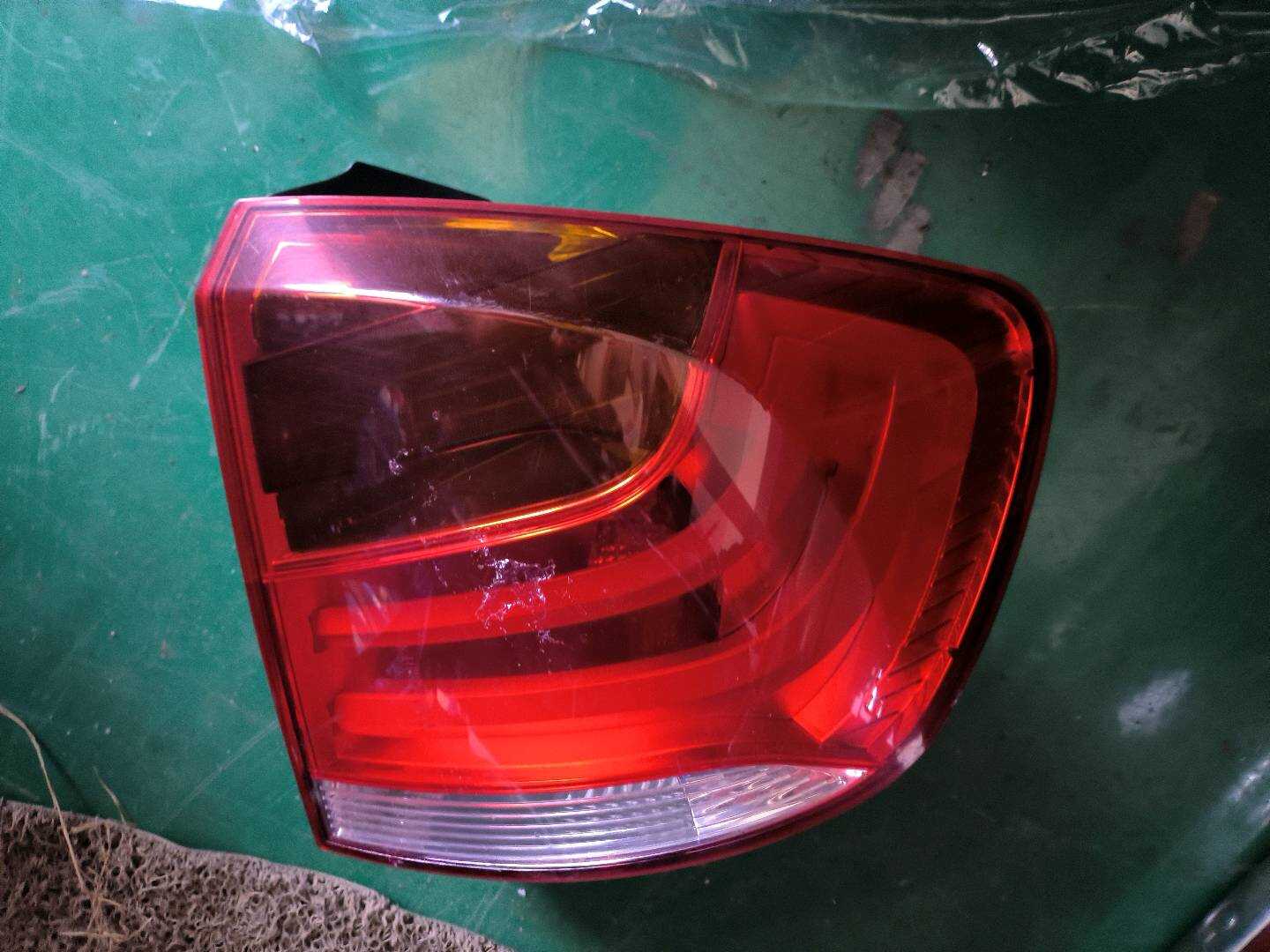 63212992478 Outer Tail Light Half Assembly, Right
