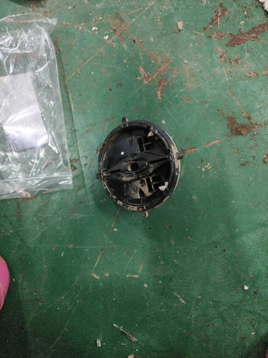 L8T0959577 Side Mirror Motor, Left