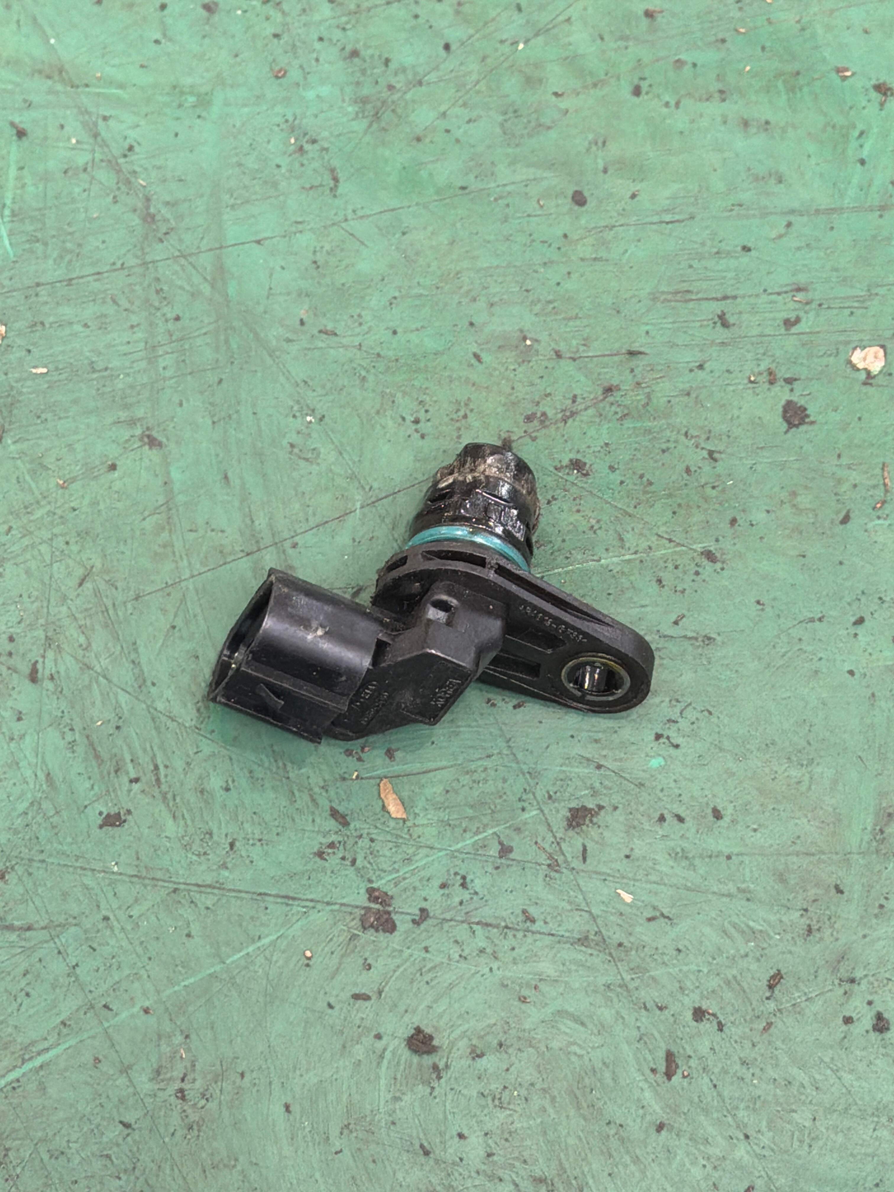 3935025010 凸轮轴位置传感器