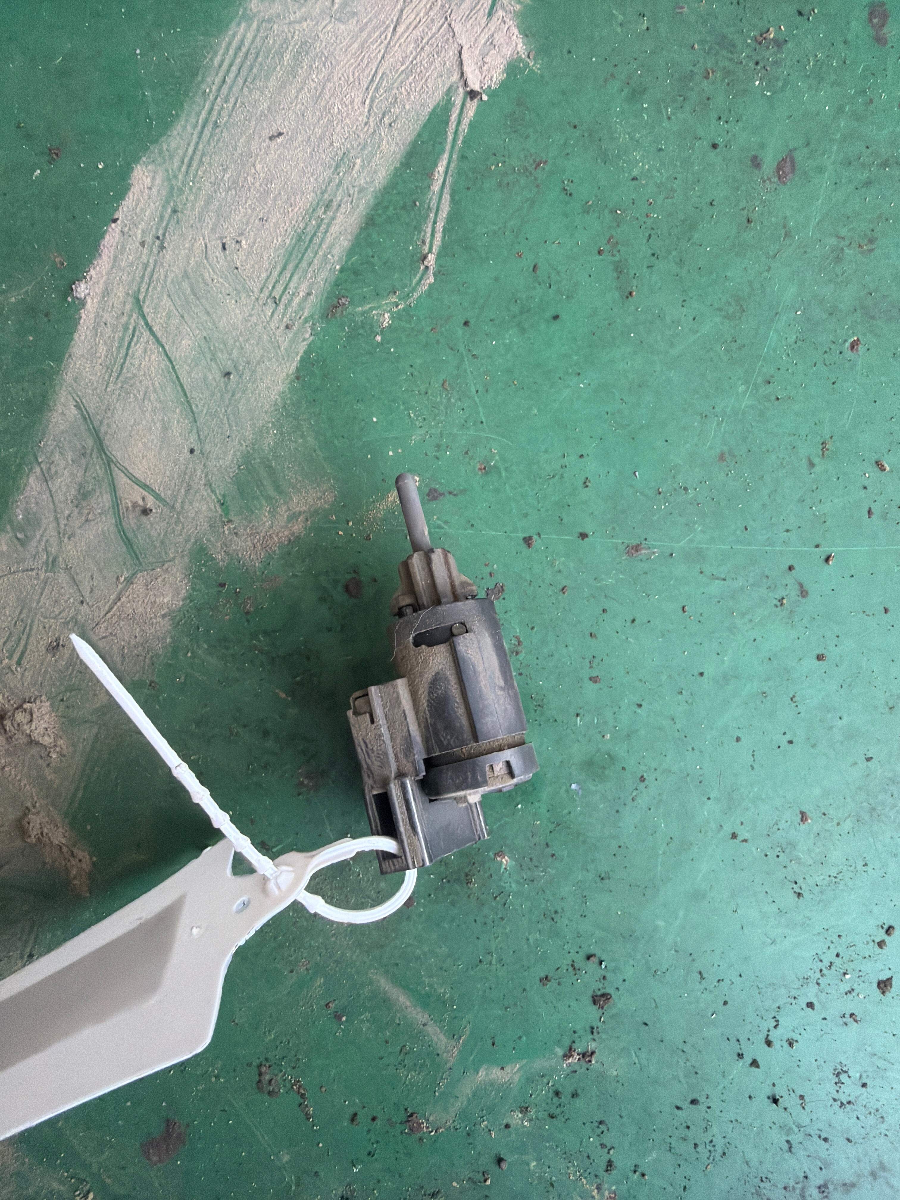 1K2945511 Brake Light Switch
