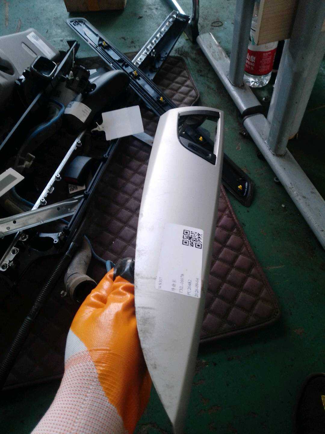 51417274488 前门内拉手框（右）