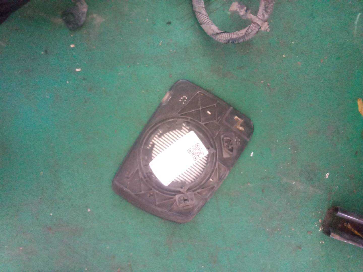 CRD500030 倒车镜片（左）