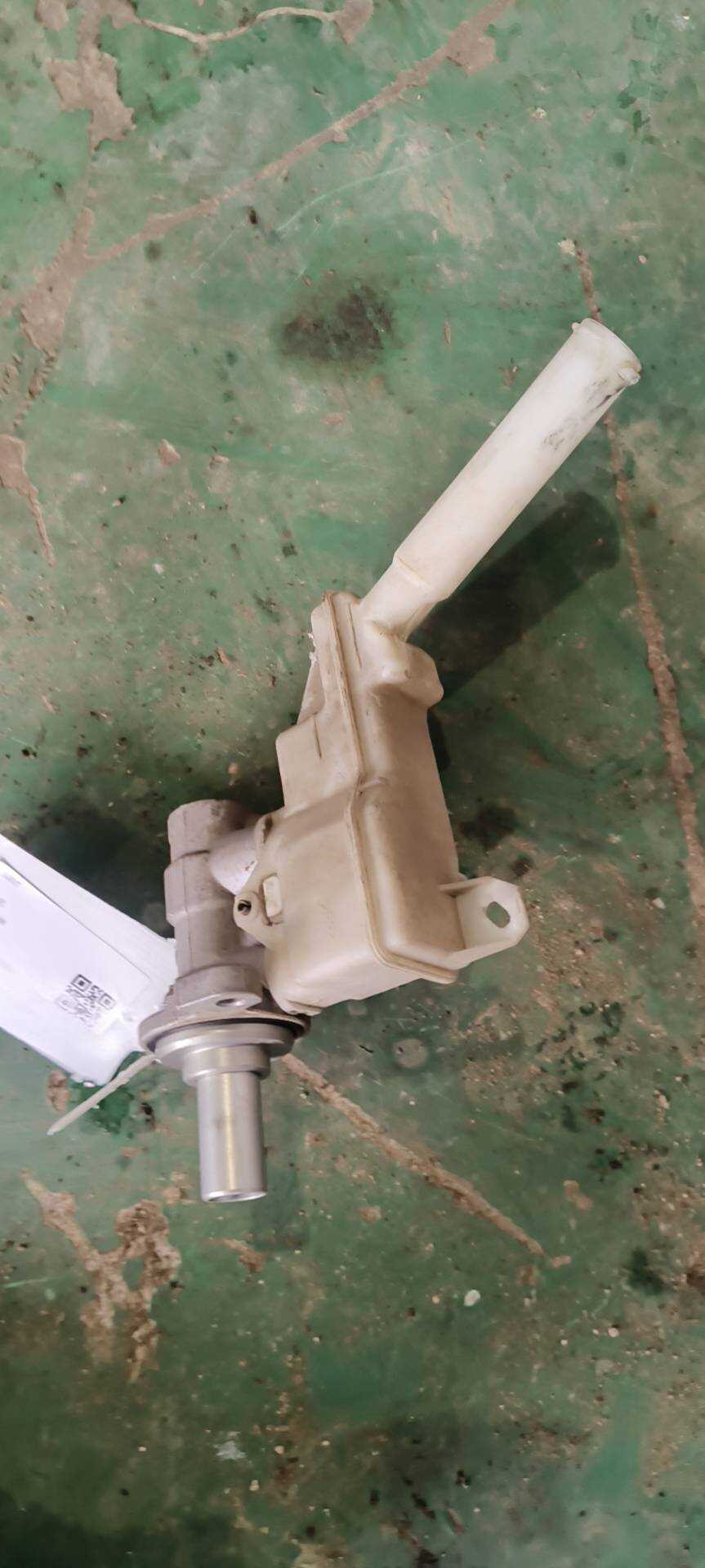 D60103DF3A Brake Master Cylinder