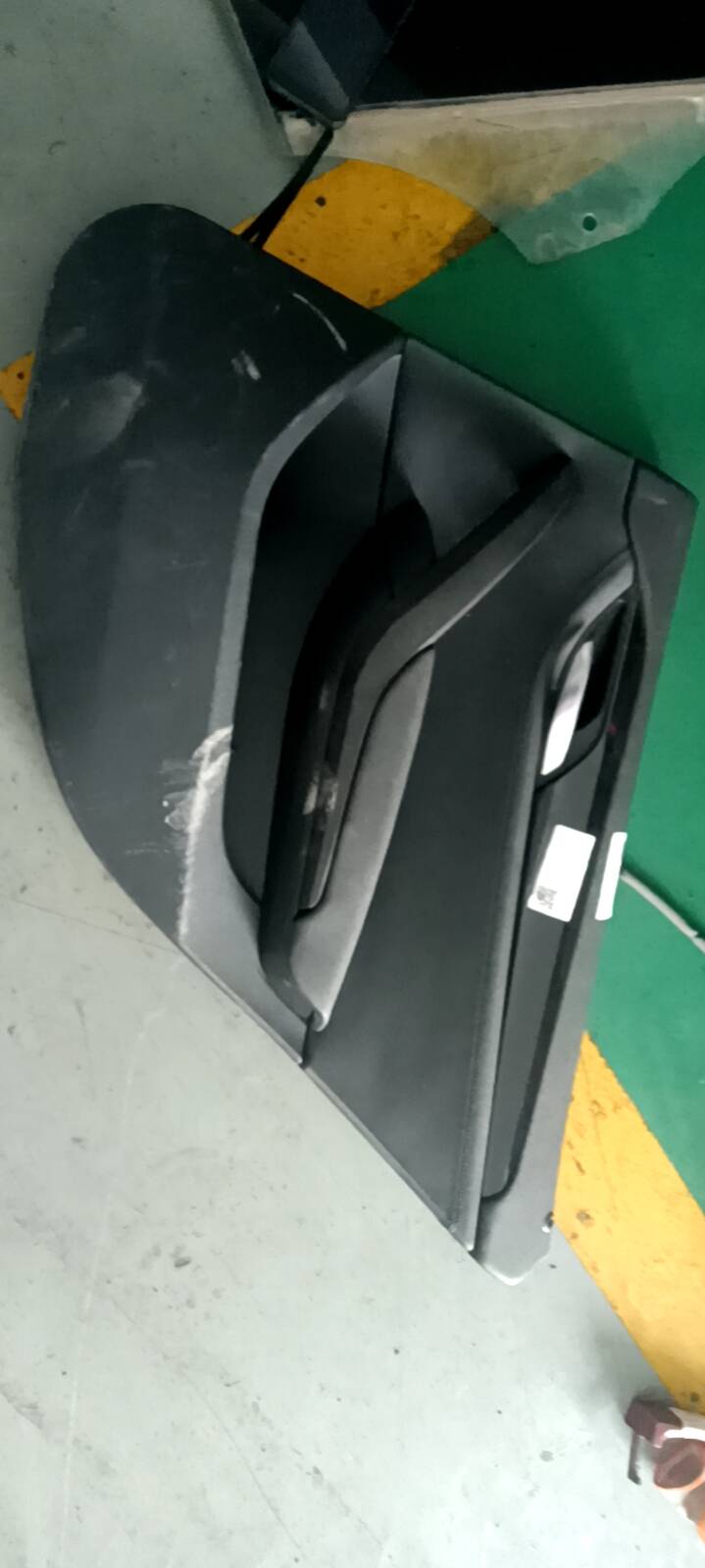 51427327252 后门内饰板(右)