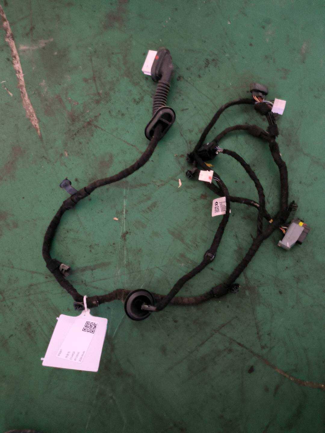 P0059493AD Rear Right Door Trim Panel Wiring Harness