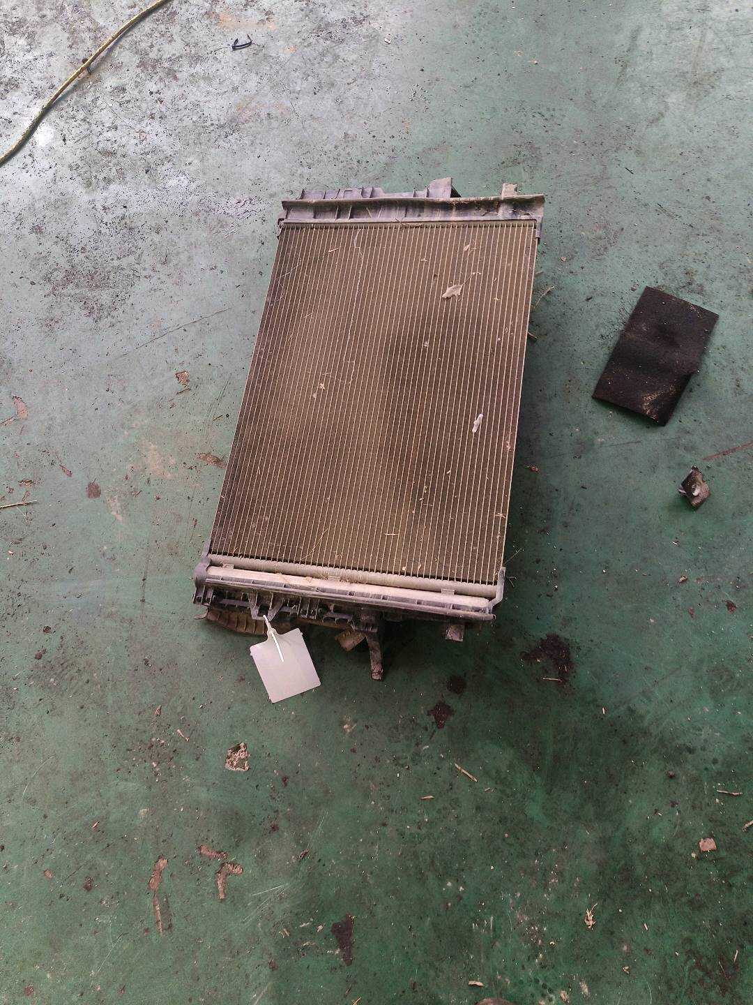A2465000454 冷凝器