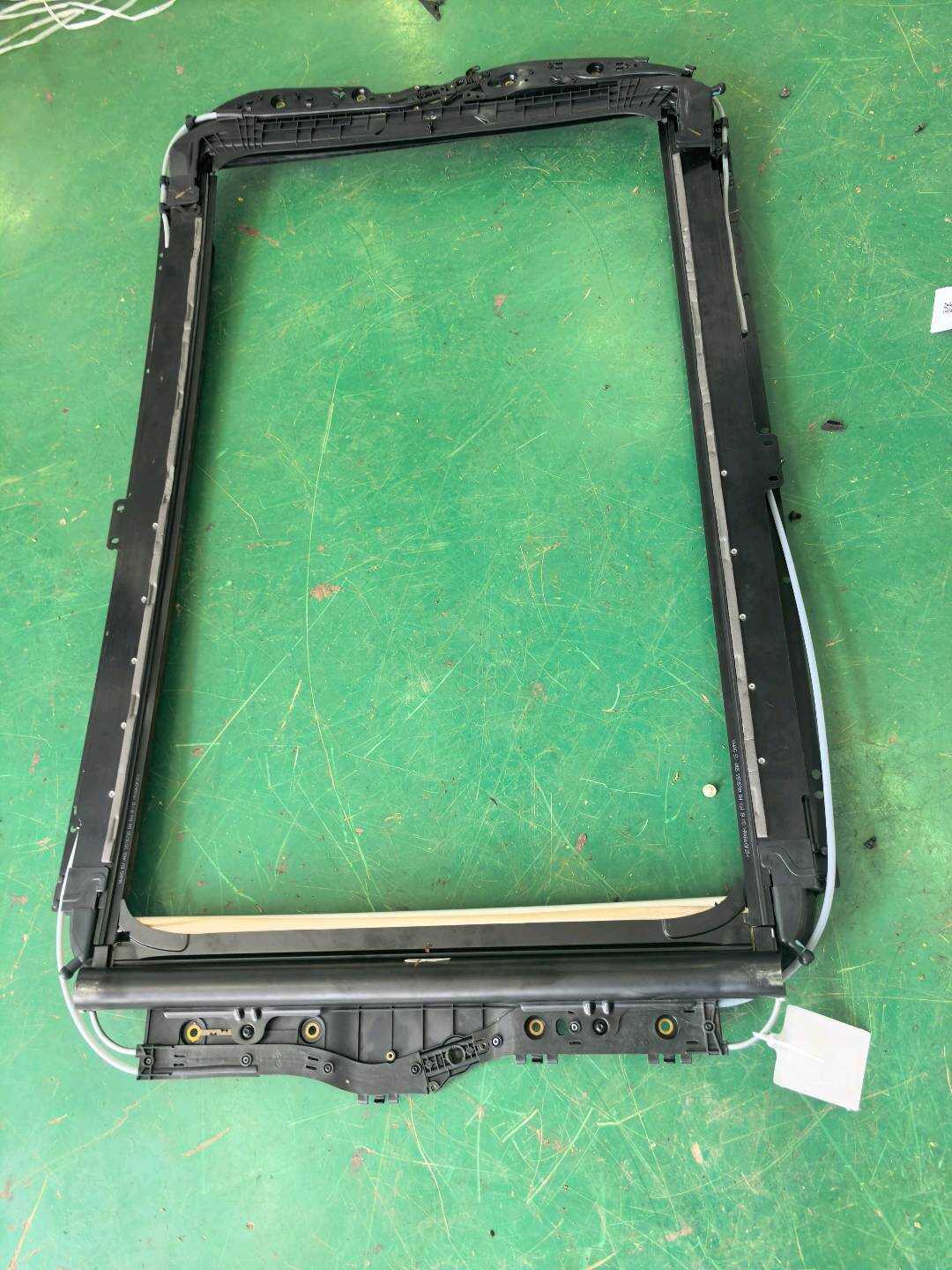 L8RD877049 天窗底座