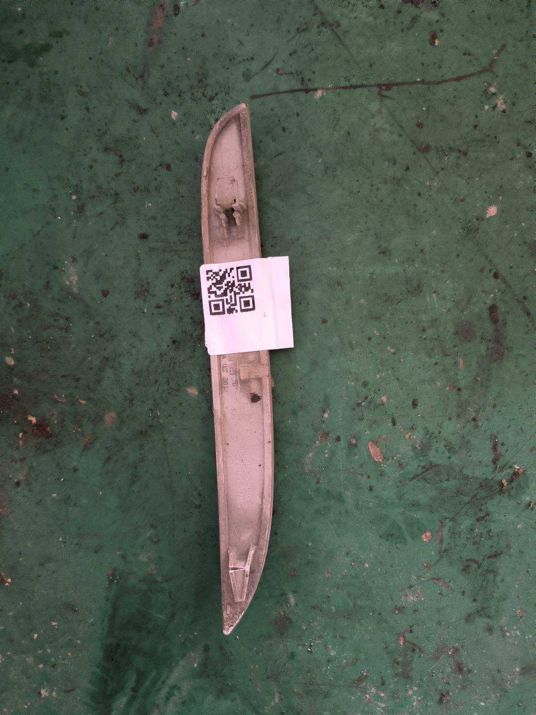 63142990863 后保险杠装饰灯(左)