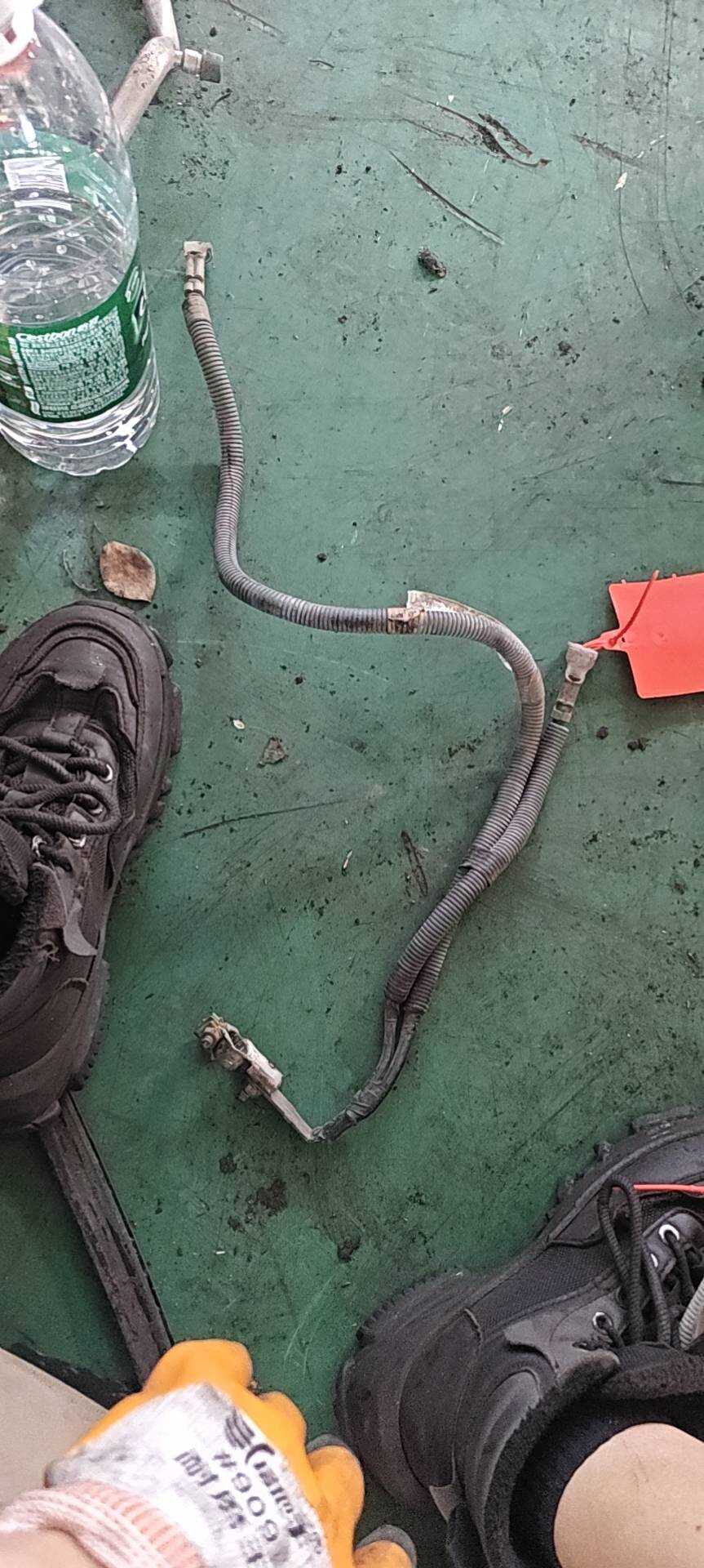 821230R040 发动机3号线束