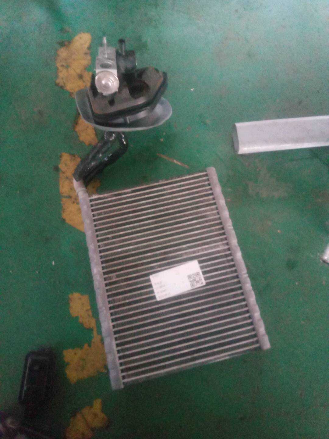 64116805503 蒸发器芯