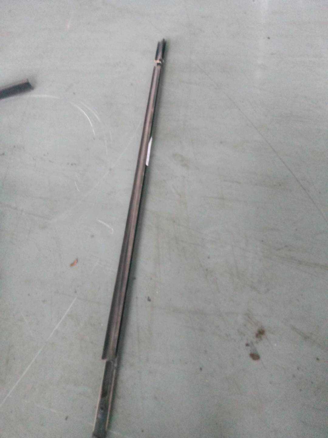 18D837478CN66 Front Door Window Molding (Right Outer)