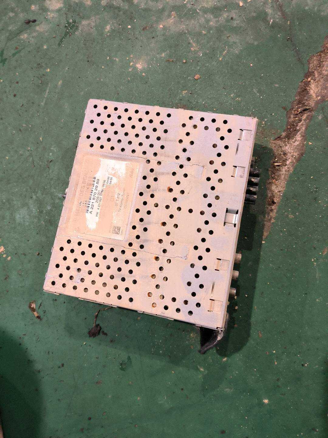 A2218702989 仪表台中央显示器