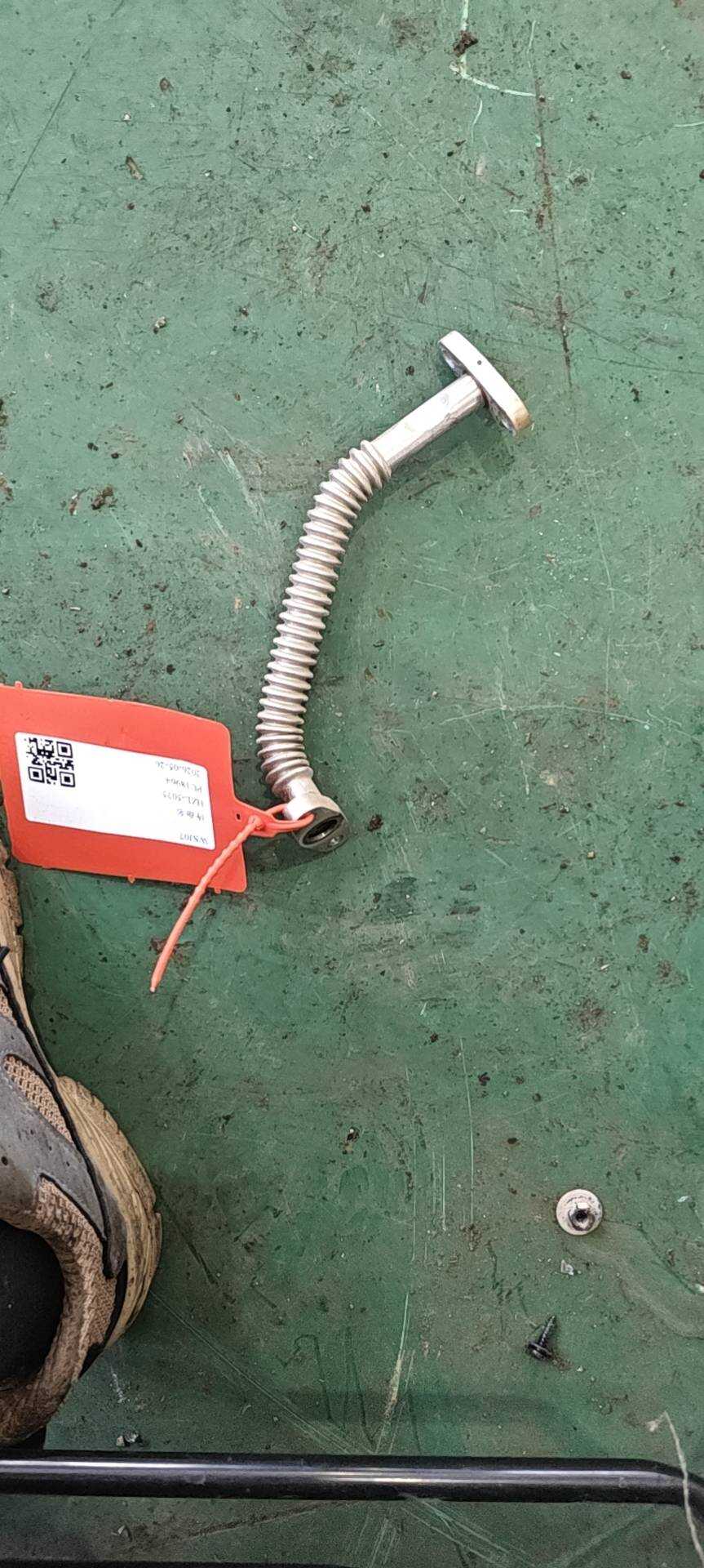 1016059606 增压器回油管