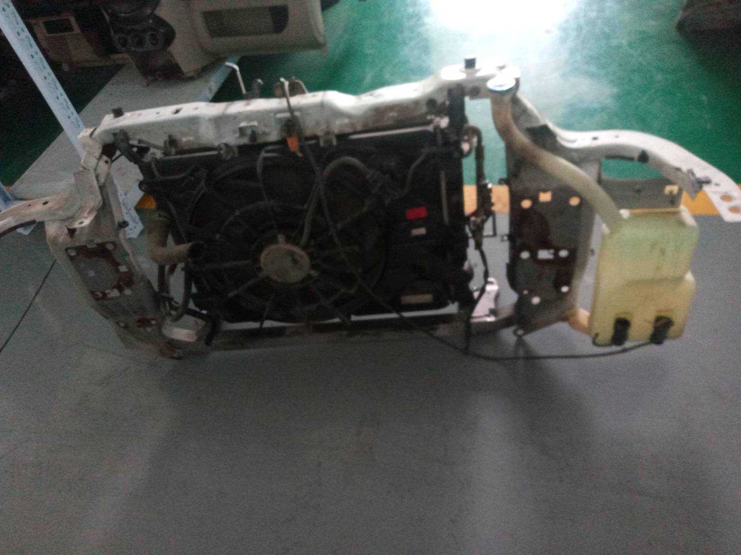 SA2253100 水箱框架