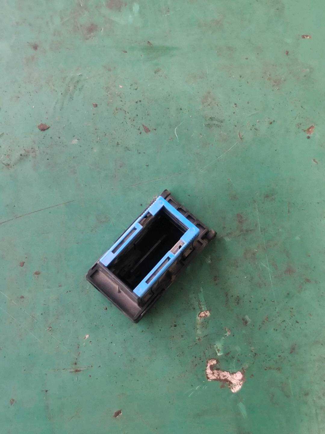 61139232270 盖罩