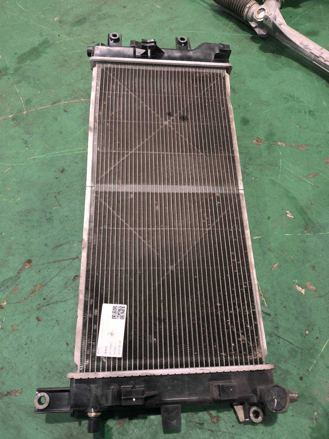 214105UR0A 水箱