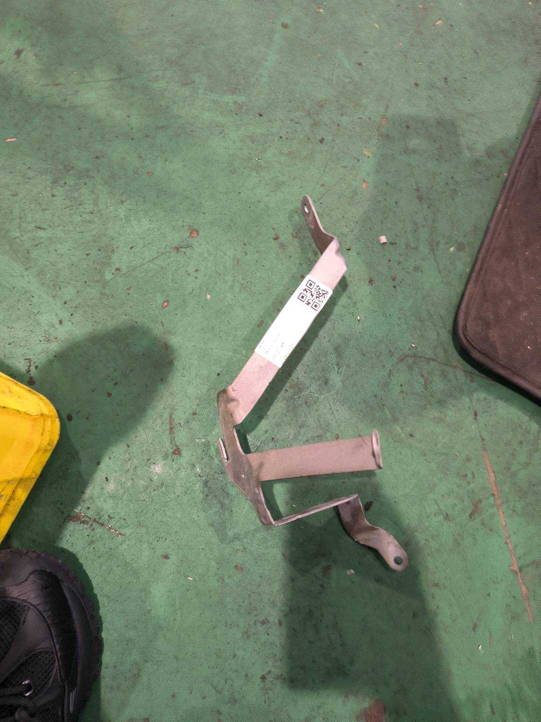 11537605058 涡轮增压器支架