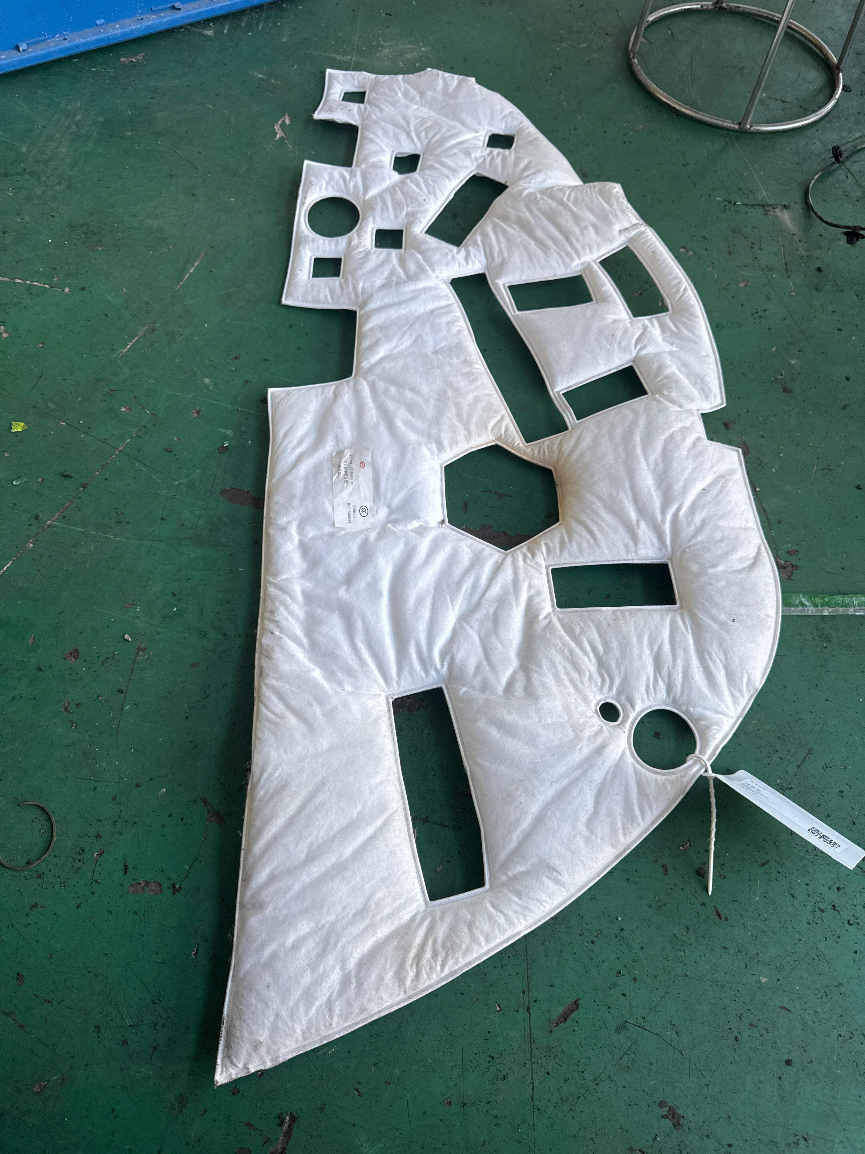 MEF5608914 右后轮罩吸音棉