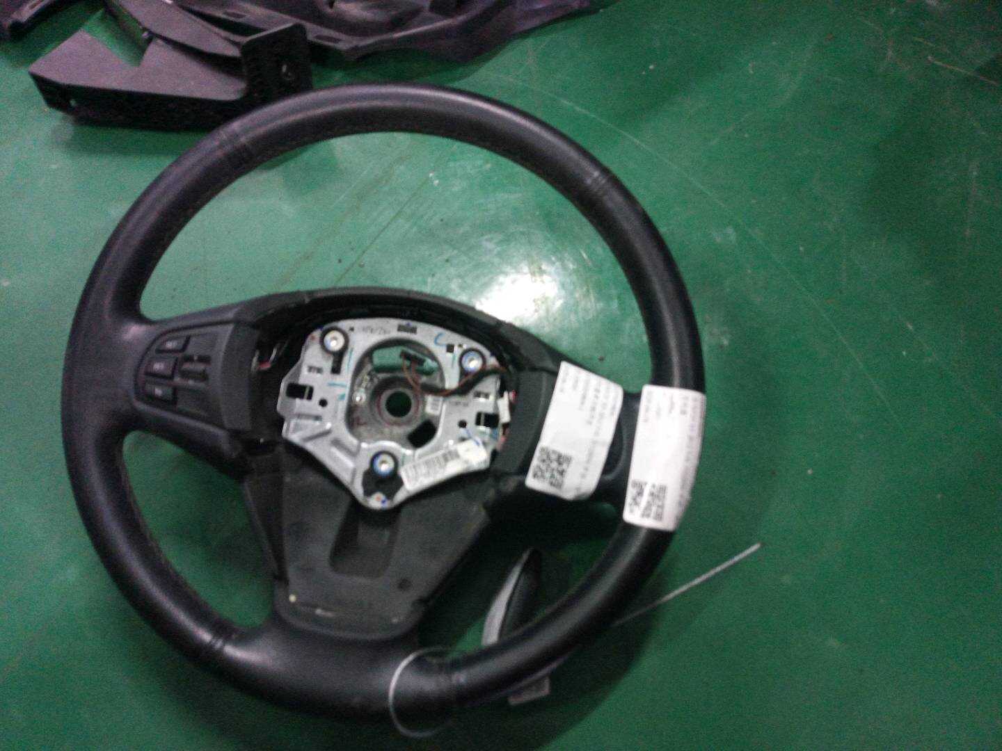 32306879173 方向盘
