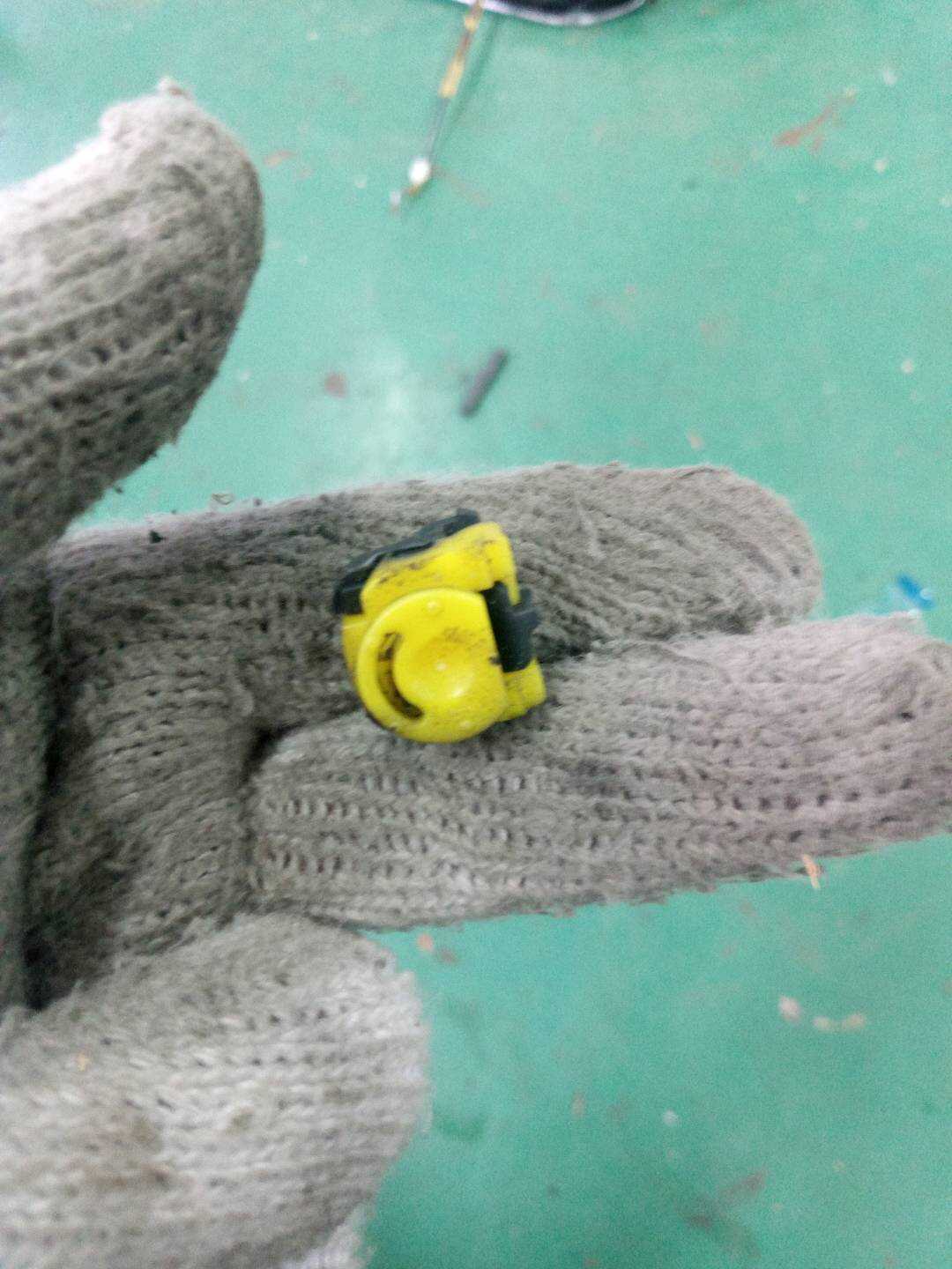 893839821 夹头