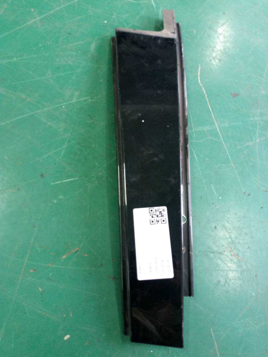 51357187208 后门窗框外饰板(右前)