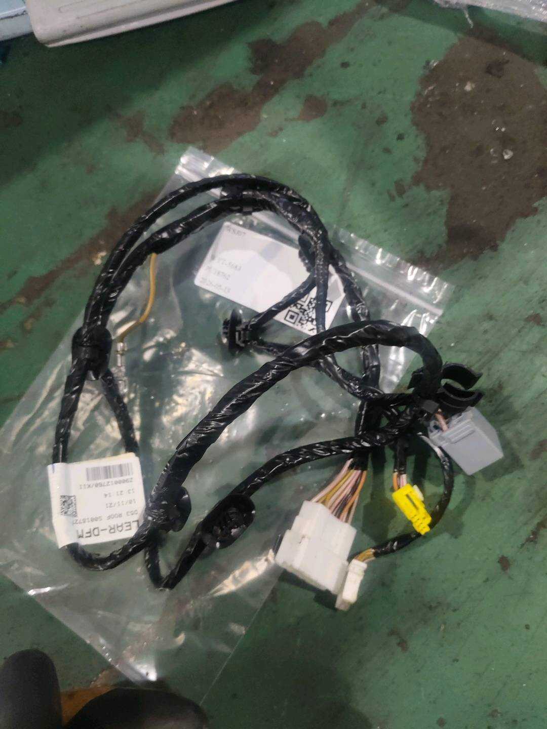 B012166 顶棚线束