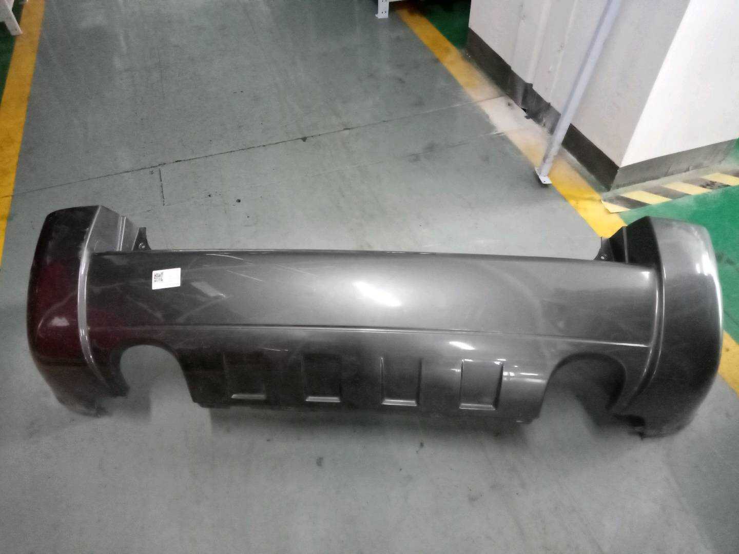 866102E050 后保险杠皮