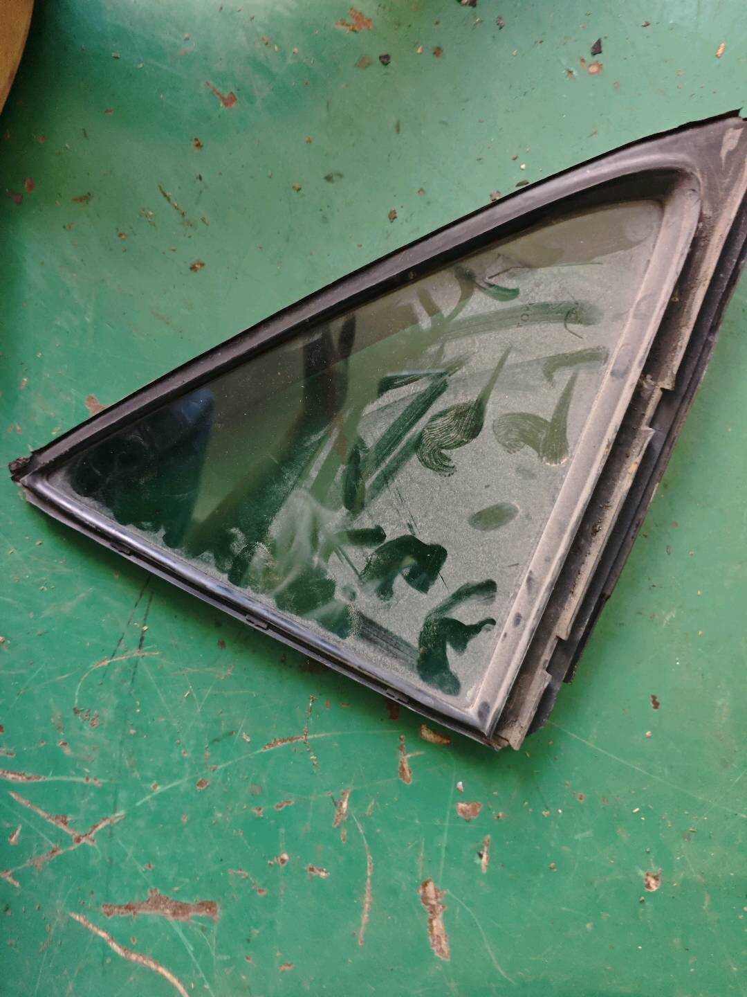 681240N010 Rear Door Quarter Glass, Left